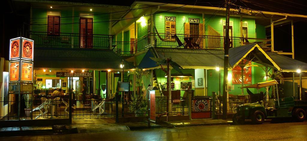 Hotel Casa Max Bocas del Toro Exterior foto